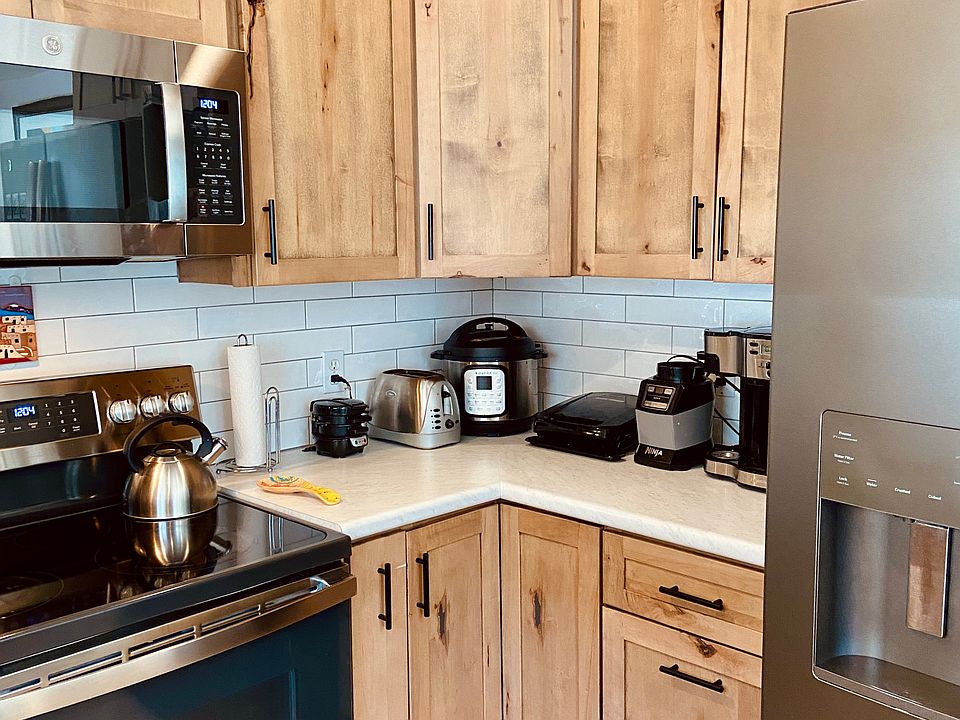 Hidden corner to hide your appliances.