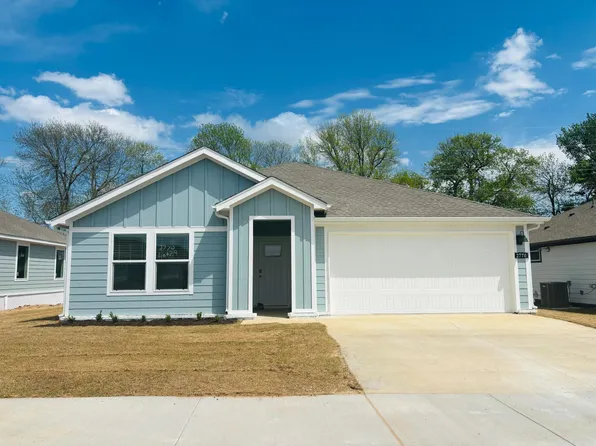 2770 N Snowball Dr, Fayetteville, AR 72704