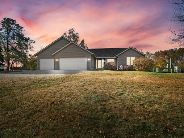 10114 280th St, Cannon Falls, MN 55009