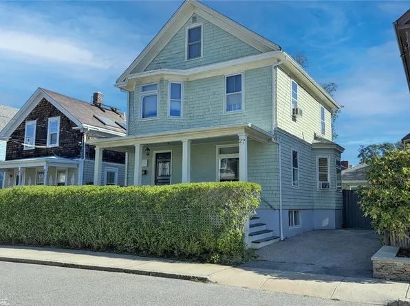 27 Hall Ave, Newport, RI 02840