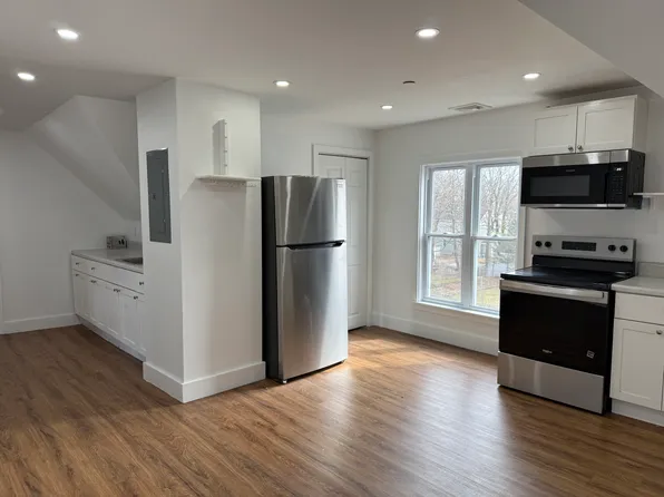 36 Taylor Ave #3, Brockton, MA 02302