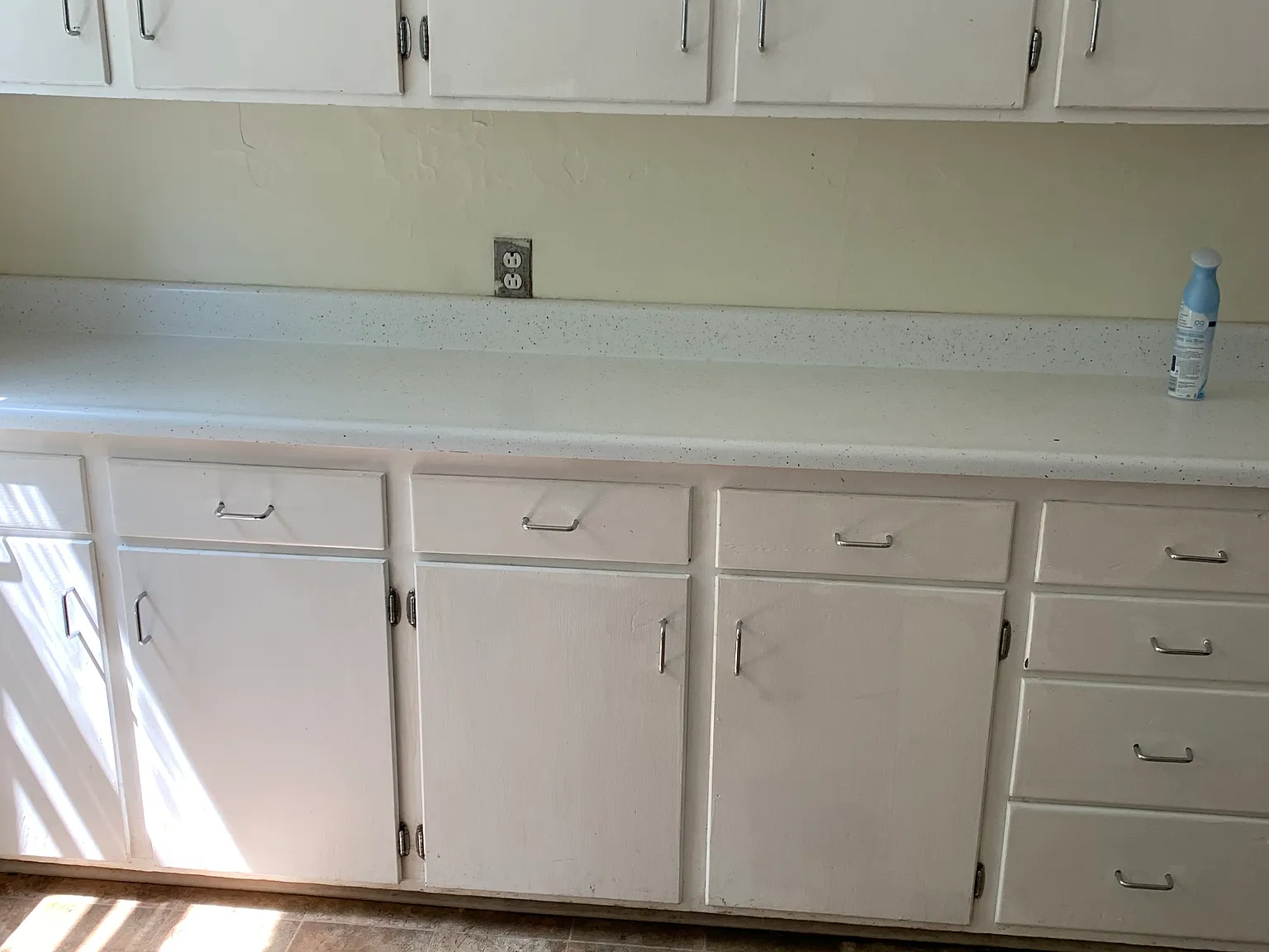 4 bed, 2500 sqft, $4,300 — Photo 4