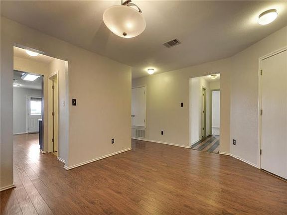 4th image of 505 Saul St