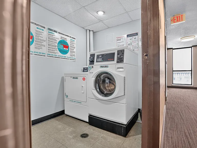 551 Observer Hwy #14D — Photo 42