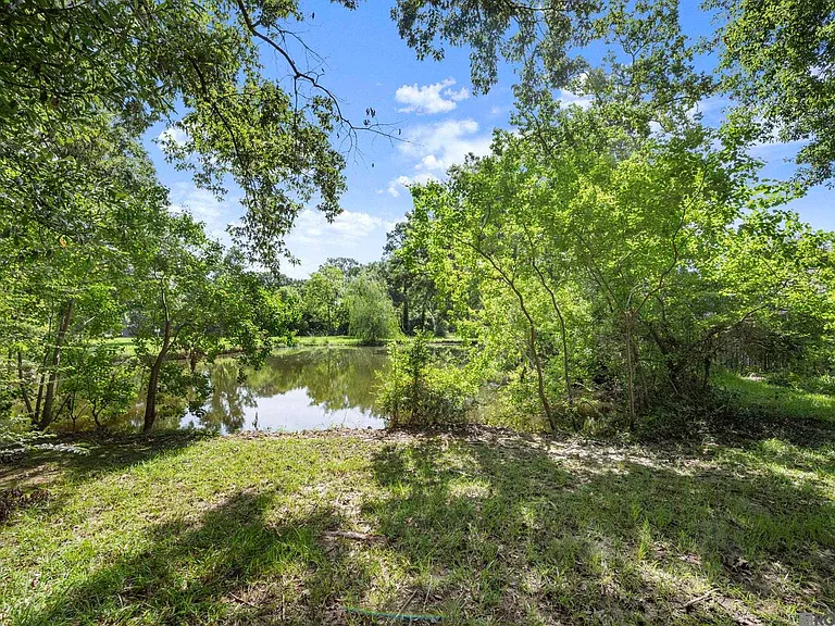 17190 N Lake Dr — Photo 25