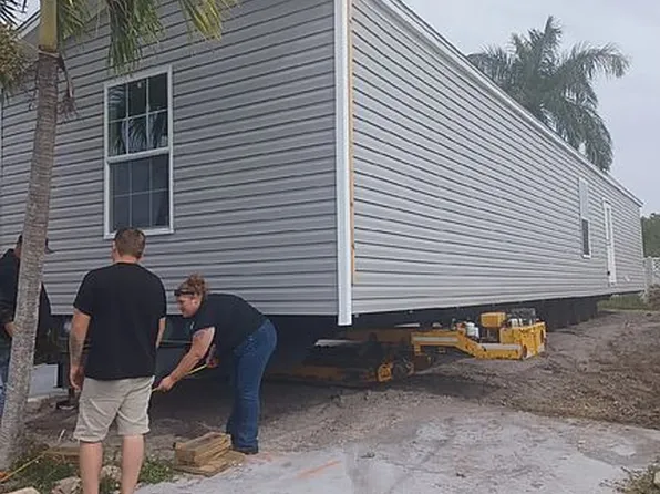 11261 Bombay Ln, Fort Myers, FL 33908