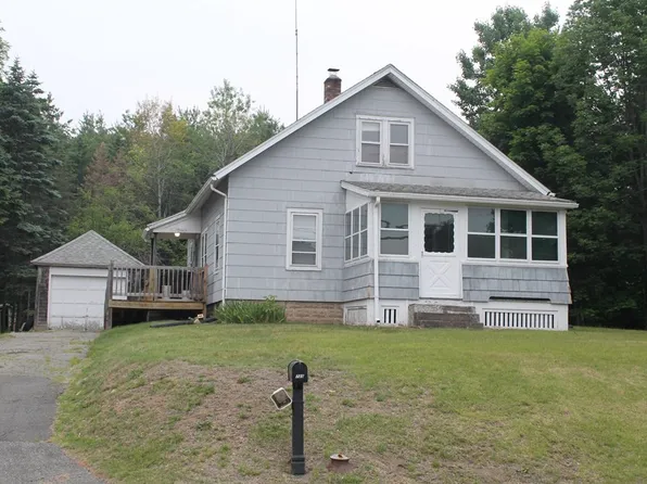 735 Center St, Ludlow, MA 01056