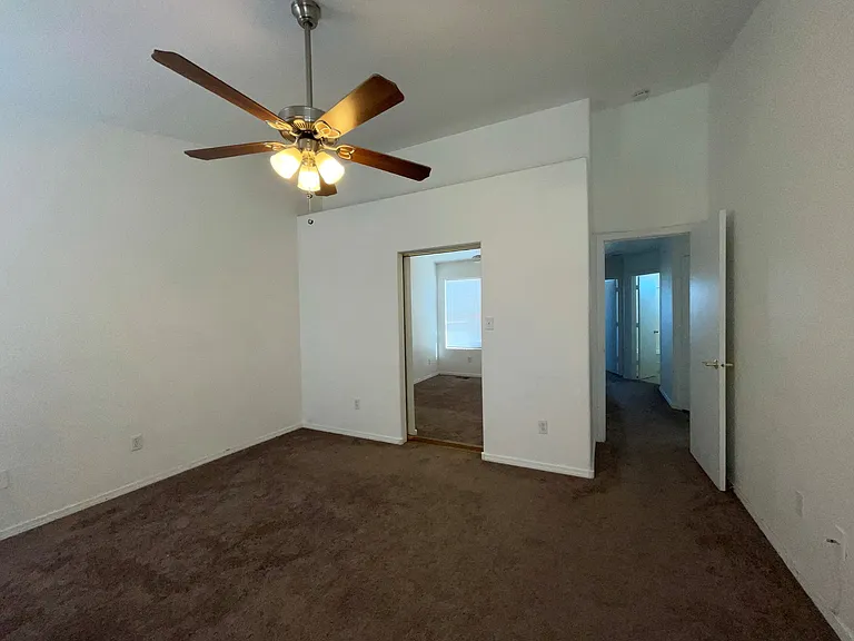 667 Vista Luna Ln SW — Photo 11