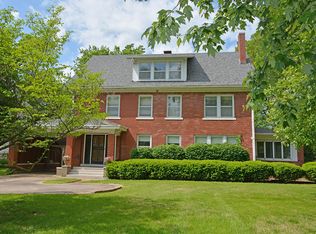 1235 E Walnut St, Springfield, MO 65802