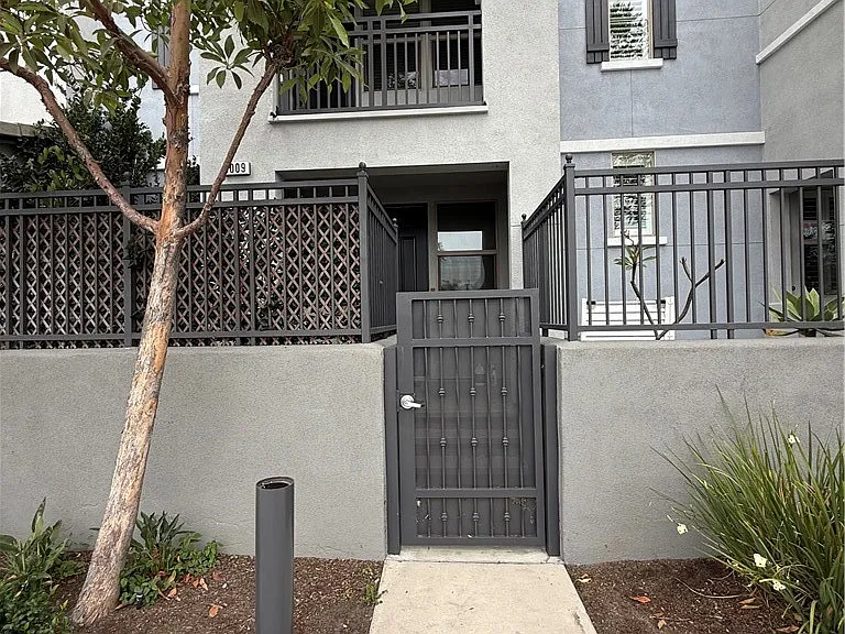 3009 E Pacific Coast Hwy — Photo 14