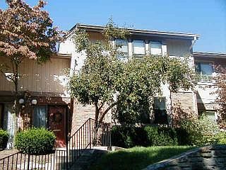 1st image of 36 Woodcrest Ct