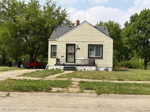 15245 Novara St, Detroit, MI 48205