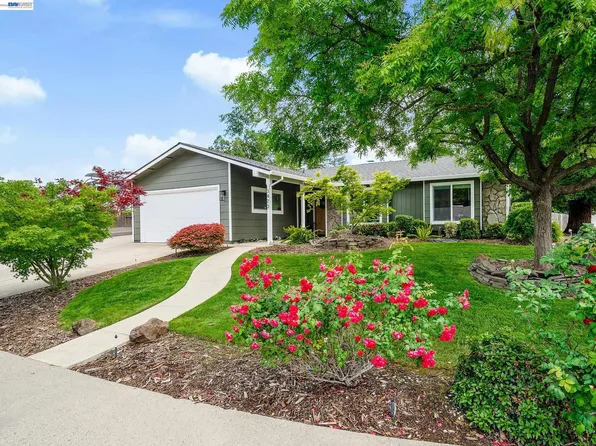 3473 Corwin Ct, Loomis, CA 95650