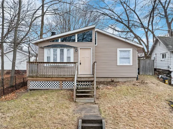 1267 Pitkin Ave, Akron, OH 44310