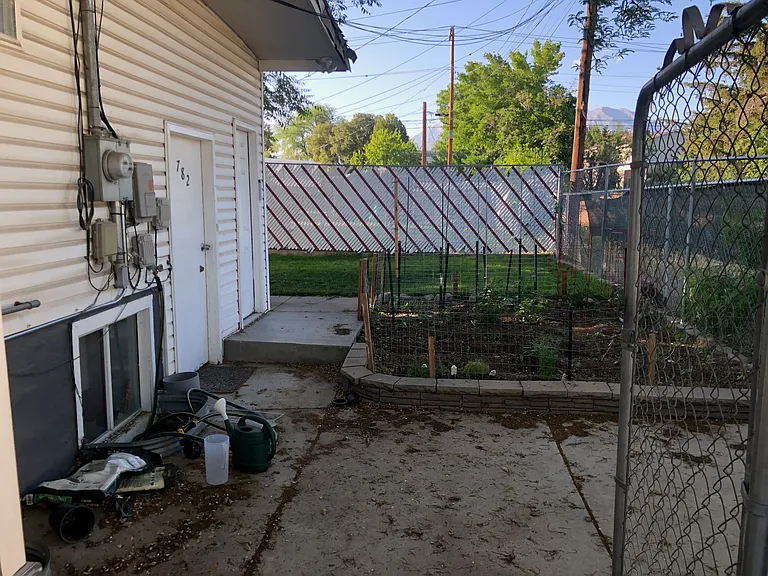 784 W 100 N — Photo 32