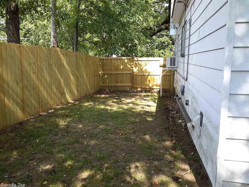 2nd image of 108 Pinewood St