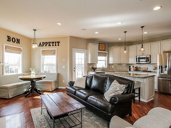 5th image of 42428 Great Heron Sq