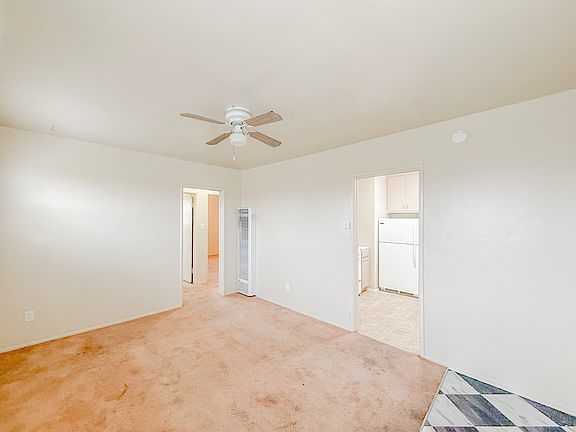 2nd image of 4463.6 Euclid Ave