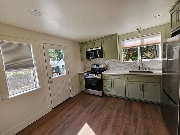 4th image of 735 & 745 Grand Ave #735
