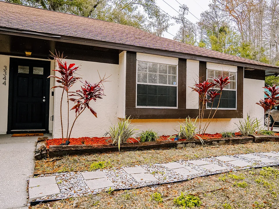 3344 Laurel Dale Dr