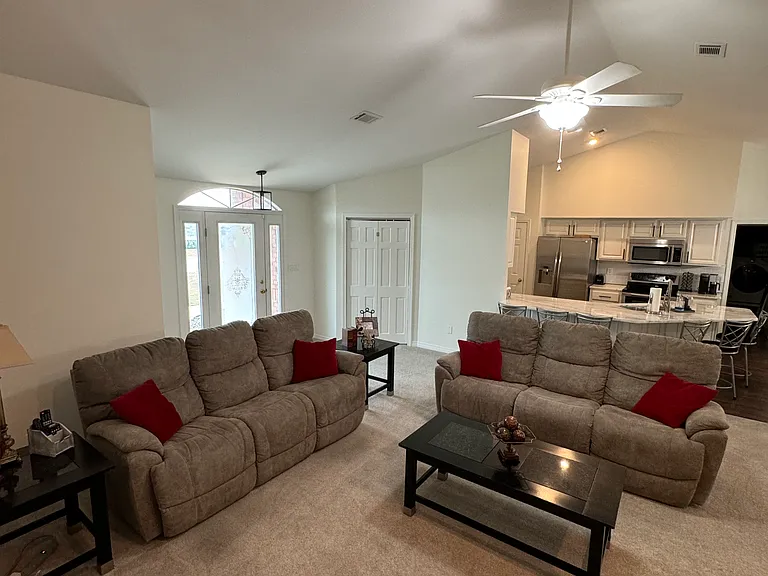 5024 Chandelle Dr — Photo 16