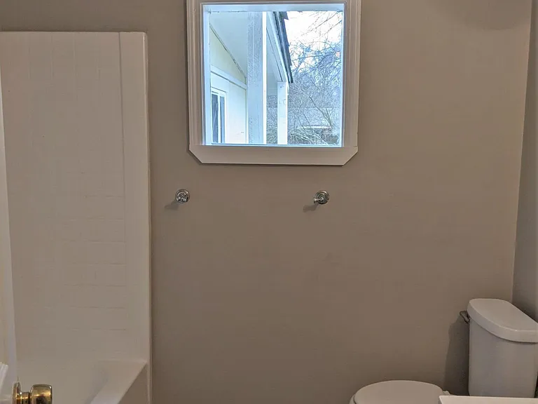 258 Corinth Rd — Photo 13