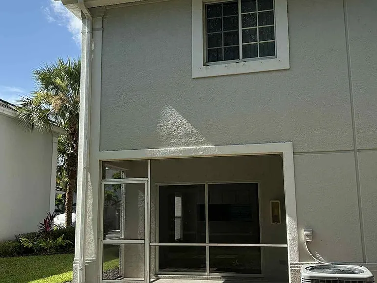 8079 Pacific Beach Dr — Photo 20