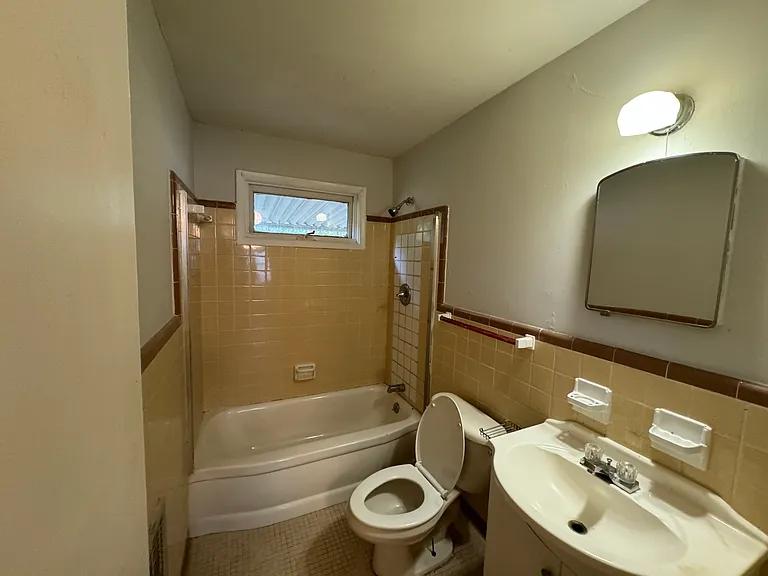 3345 Loch Haven Rd — Photo 3