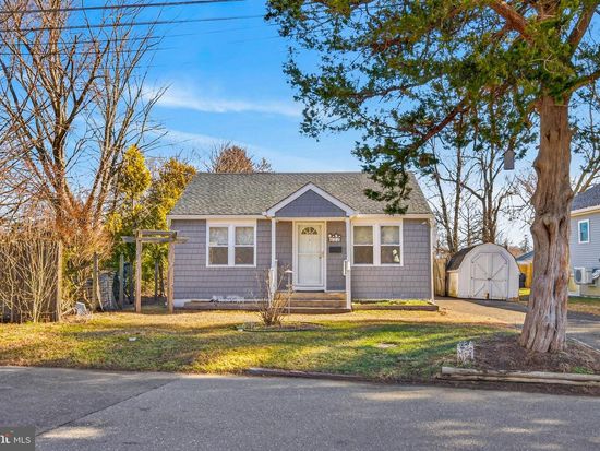 22 Twin Dr, New Egypt, NJ 08533