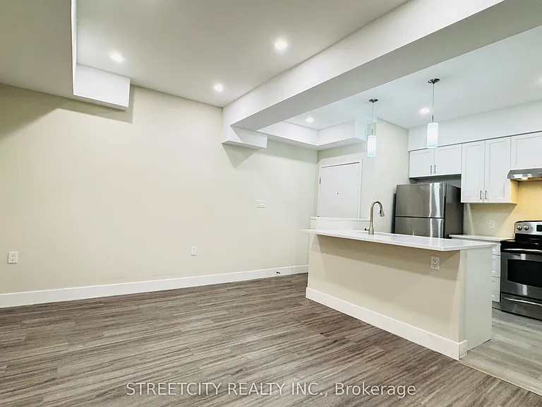 346 Ashland Ave #BACK — Photo 5