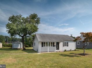 552 Compass Rd, Middle River, MD 21220