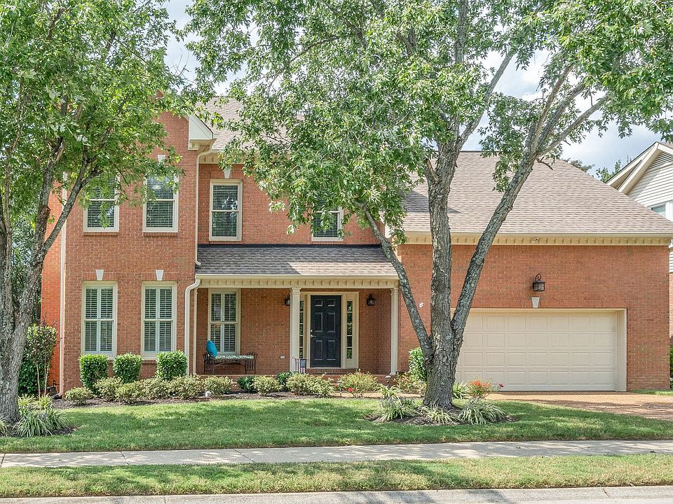 1st image of 1213 Buckingham Cir