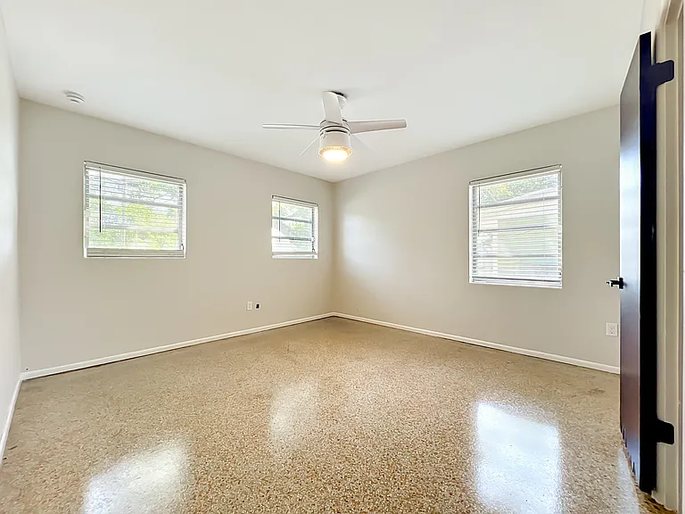 5342 Adanson St — Photo 31