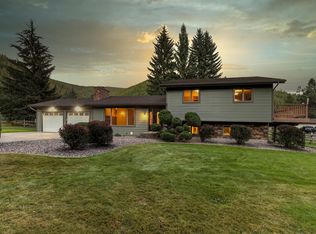 7104 Rattlesnake Dr, Missoula, MT 59802
