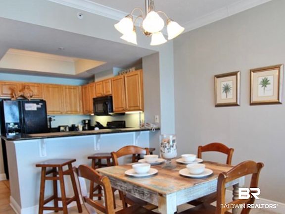 5th image of 1010 Beach Blvd #1706