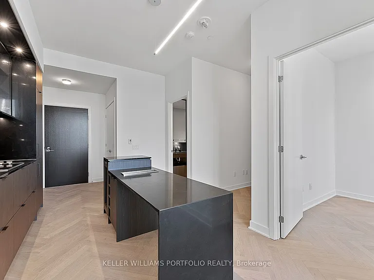 11 Yorkville Ave #2907 — Photo 14