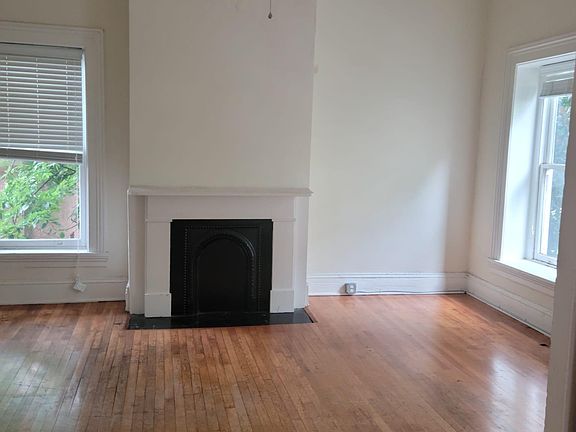 2nd image of 129 S Sycamore St #5