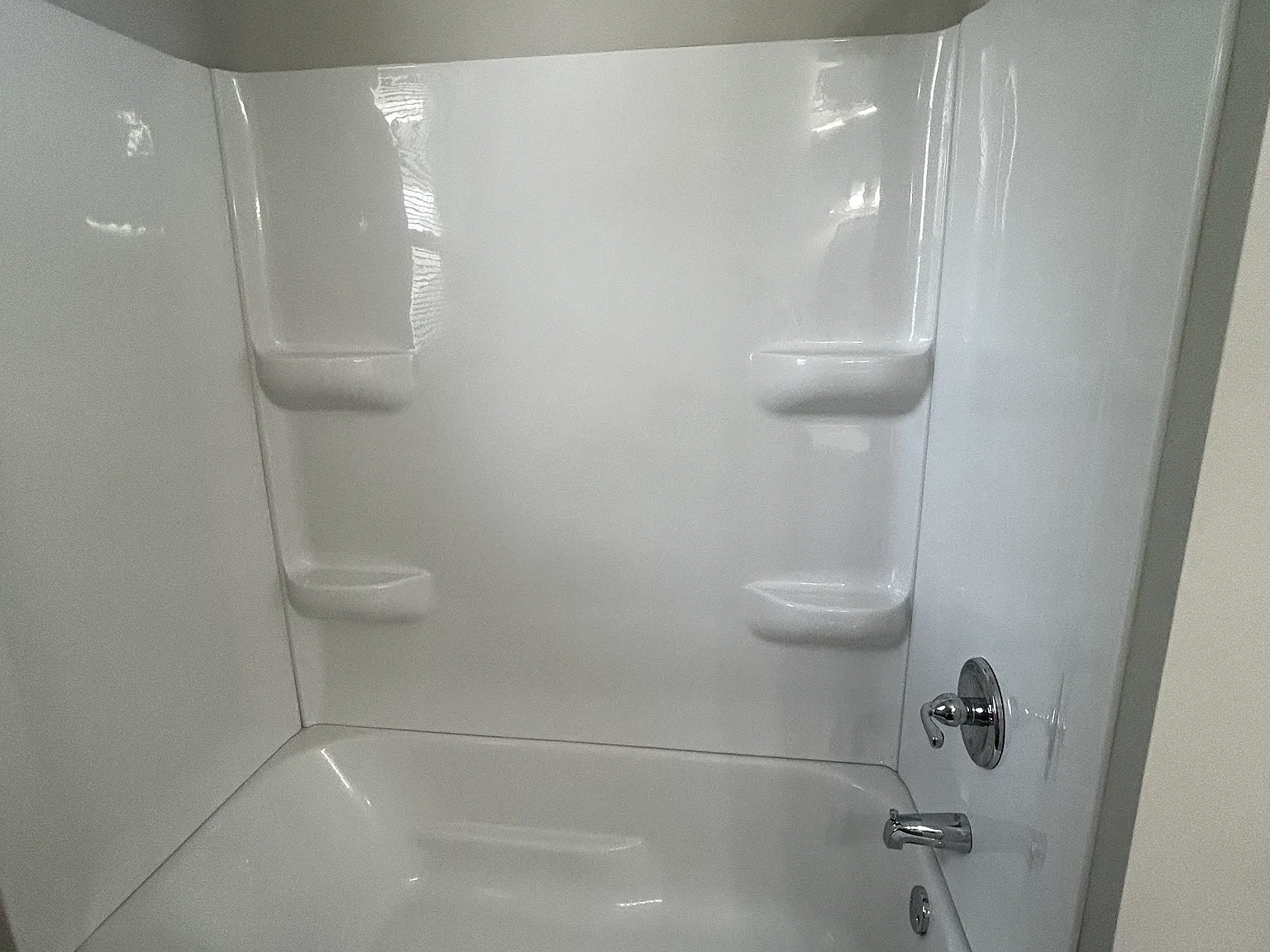 2 bed, 850 sqft, $899 — Photo 2