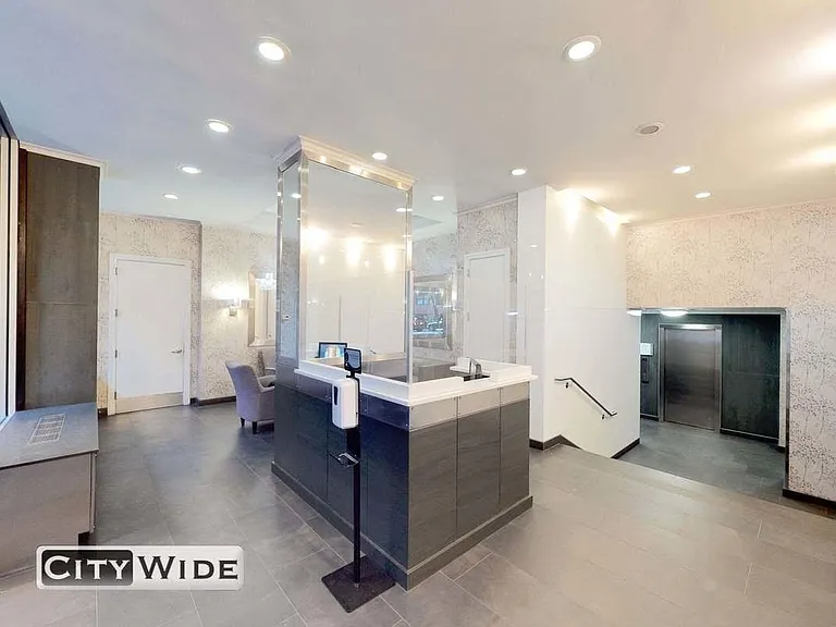 405 E 56th St #1-A — Photo 7