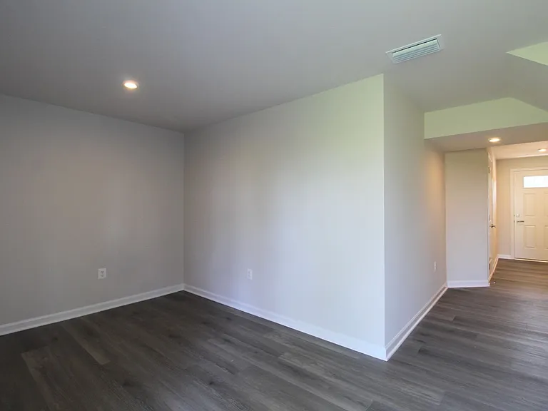2910 Orchard Ridge Ln — Photo 3