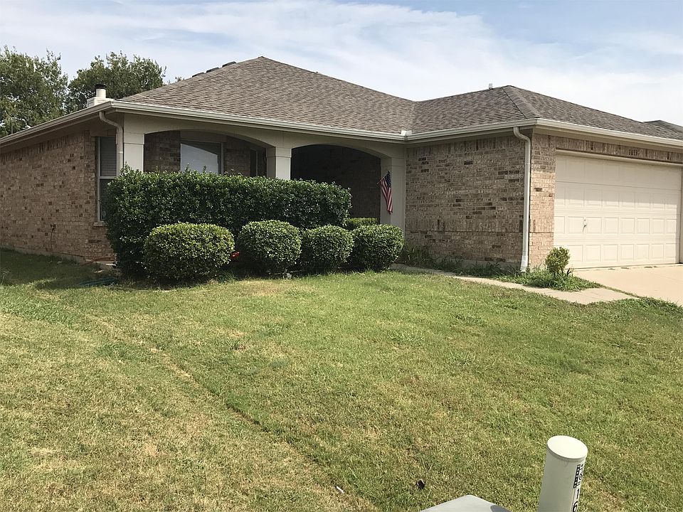 1613 Thornhill Lane, Little Elm