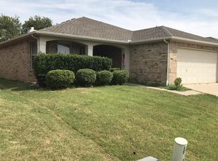 1613 Thornhill Ln, Little Elm, TX 75068