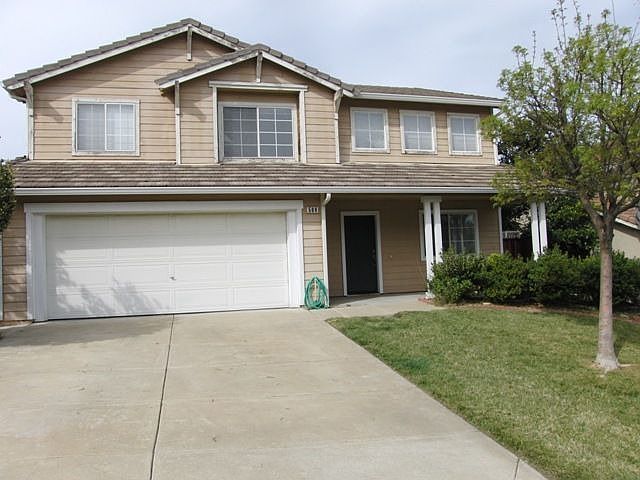 Excellent Curb Appeal on Burdick Dr.