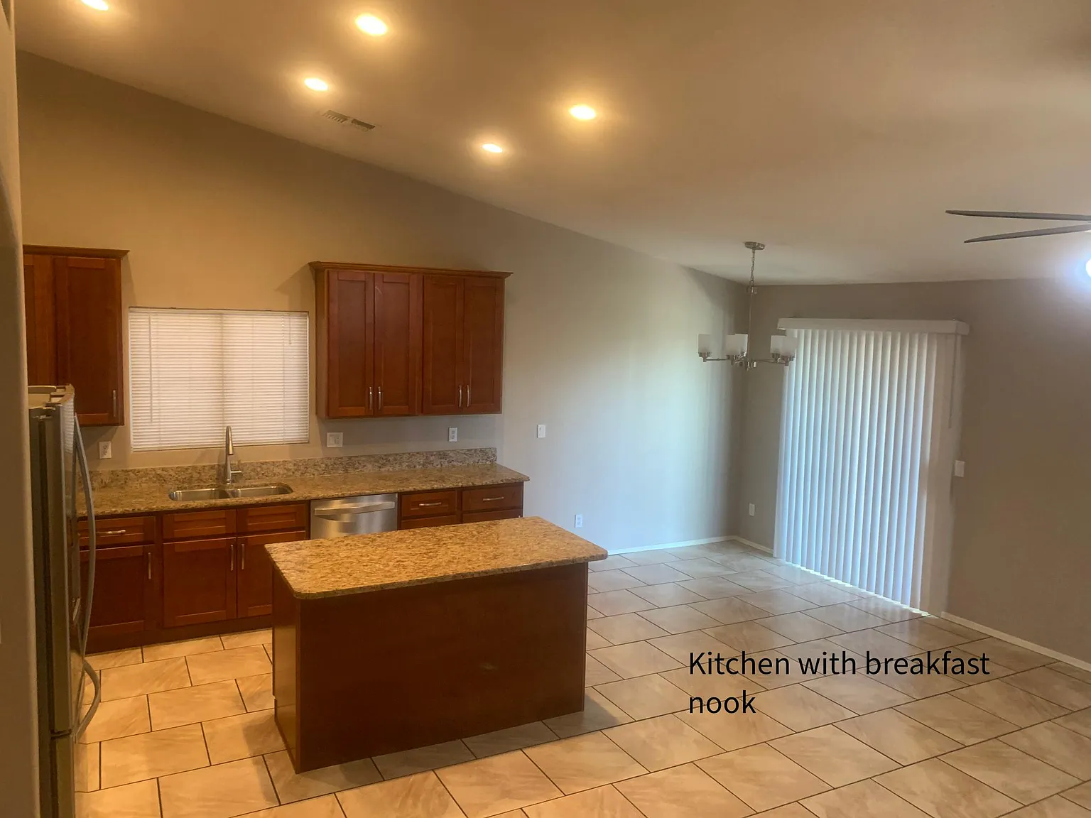 3 bed, 1702 sqft, $2,765 — Photo 3