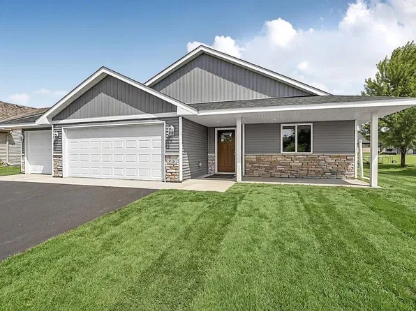 910 13th Ave NE, Saint Joseph, MN 56374