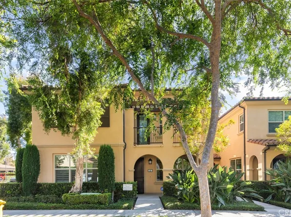 102 Rose Arch, Irvine, CA 92620