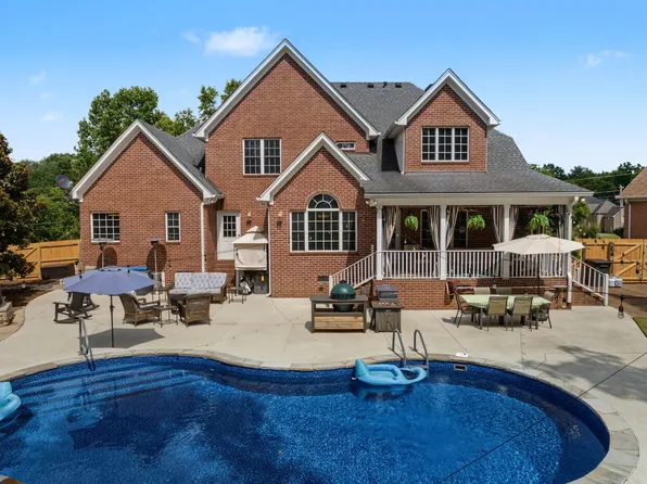 285 Page Dr, Mount Juliet, TN 37122