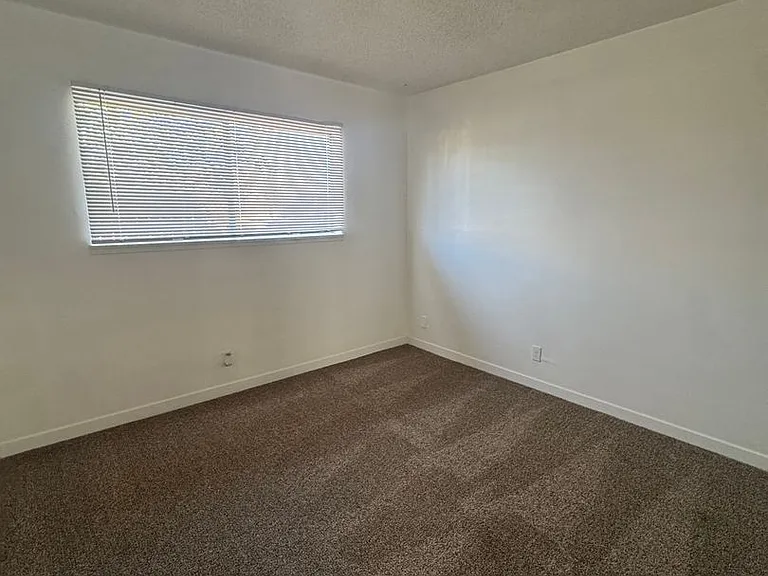 345 Wilson St #A-B — Photo 2