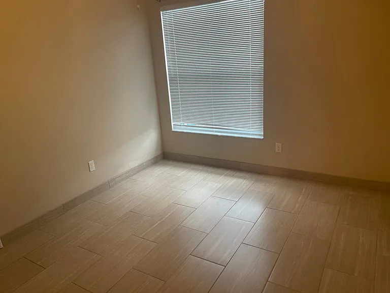 8919 Hannigan Ct — Photo 35