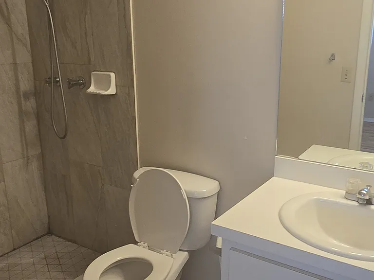 367 W Rosewood Ln — Photo 14